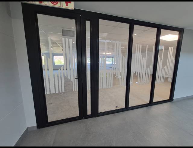 858M² OFFICE TO LET IN WOODMEAD